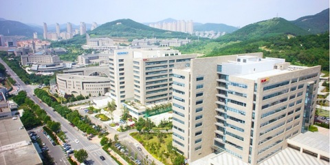 政策依赖下的数字文化创意 小镇开发商的商业模式困局与破局者